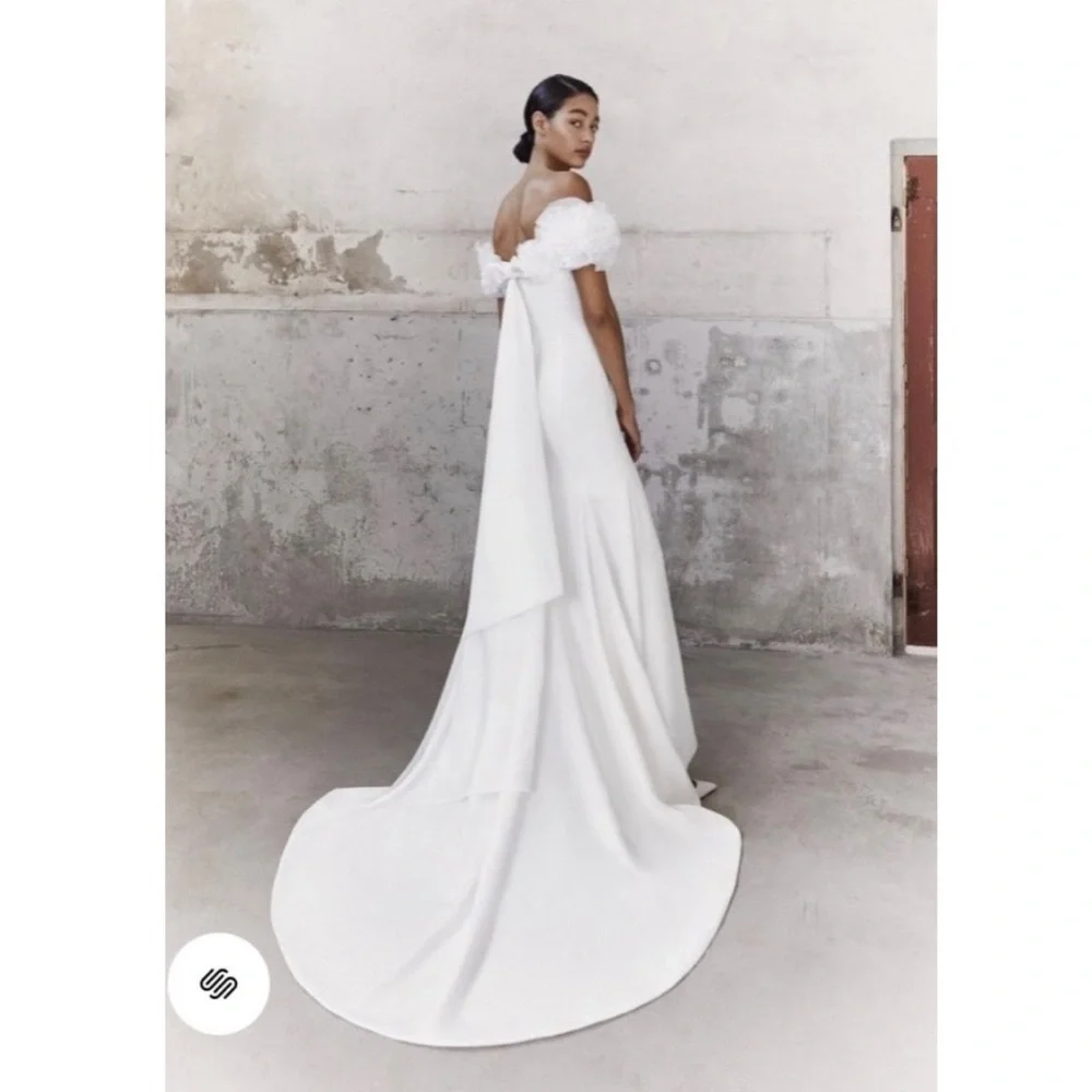 Viktor & Rolf Mariage off shoulder wedding dress - Picture 3 of 16